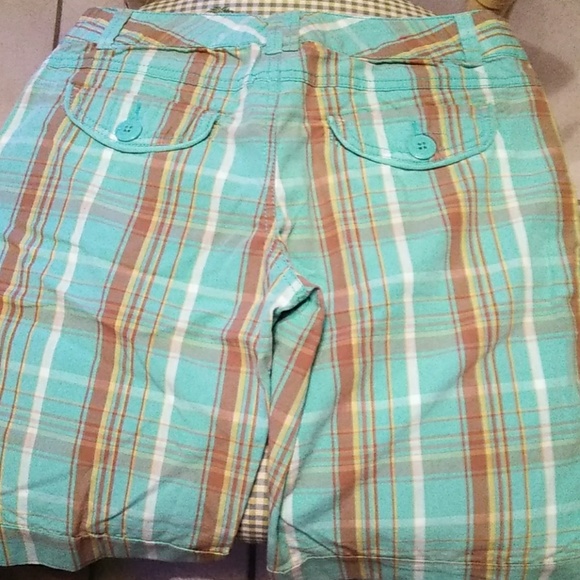 Plaid shorts - Picture 2 of 2